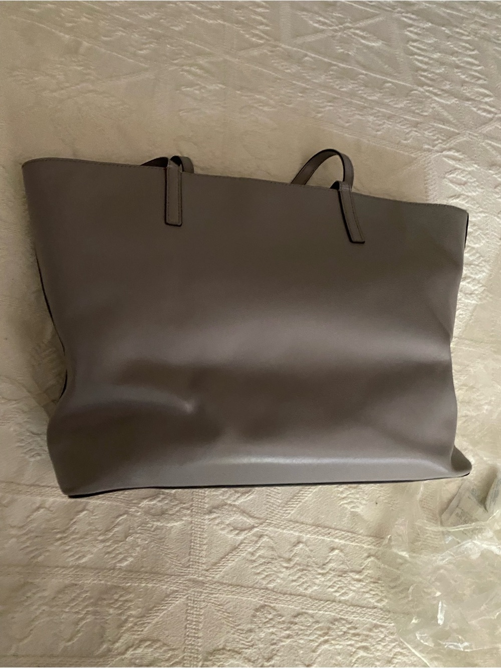 Kate Spade Tote - Picture 7 of 11